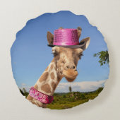 Giraffe in sparkly roze pet rond kussen (Achterkant)