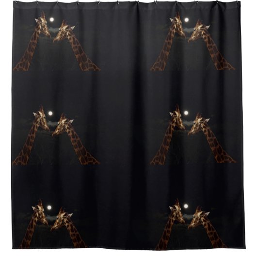 Giraffe Love in the Moonlight Douchegordijn (Voorkant)