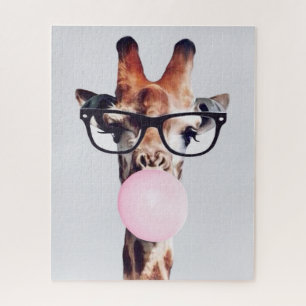 GIRAFFE MET EEN BRIL DIE EEN ROZE KAUWGOMBUBBEL BL LEGPUZZEL