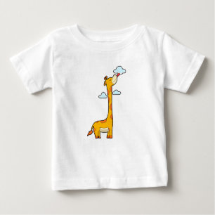 Giraffe met wolken