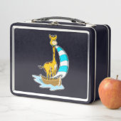 Giraffe met zeilboot (In situ)