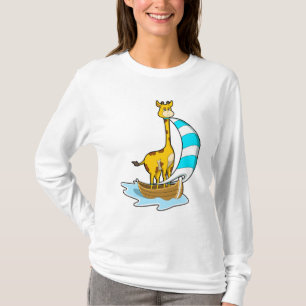 Giraffe met zeilboot t-shirt