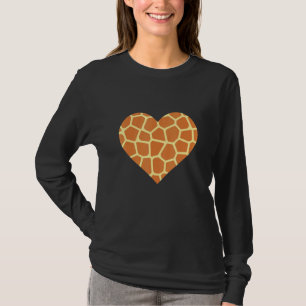 Giraffe Print Heart Pattern Cute Giraffe Love T-shirt
