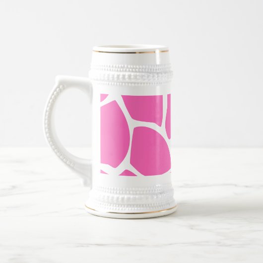 Giraffe Print Pattern in Bright Pink. Bierpul (Links)