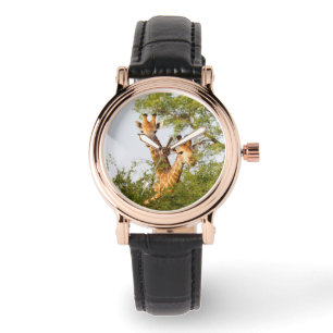 Giraffen die boven de vegetatie uitsteken horloge