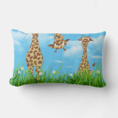 Giraffes en Herbe avec nuages Lumbar Coussin (Recto)