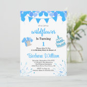 Girl Blue Bear 1st Birthday Invitation Card (Debout devant)