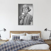 Girl Eating Ice Cream Canvas Afdruk (Insitu (Slaapkamer))