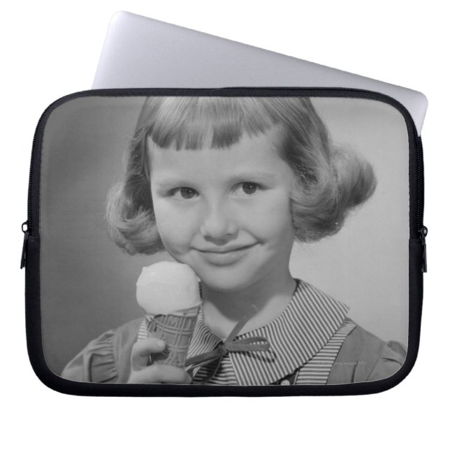 Girl Eating Ice Cream Laptop Sleeve (Voorkant)