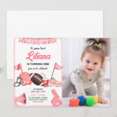 Girl Football First Birthday nodiging met foto Kaart (Voorkant / Achterkant)