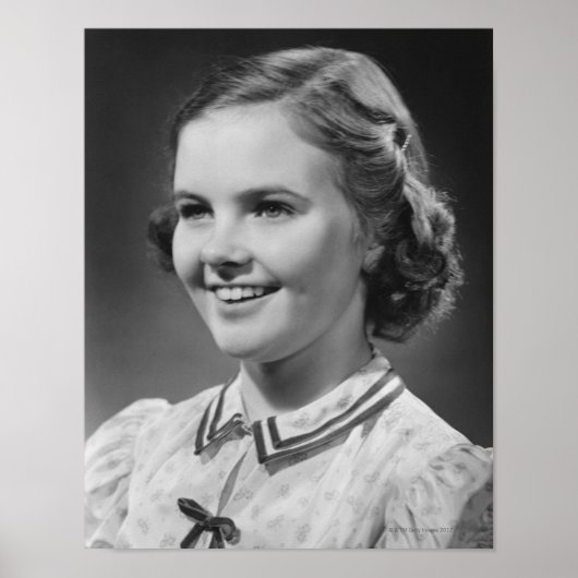 Girl Posing in Studio Poster (Voorkant)