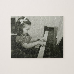 Girl Pplay Piano Legpuzzel