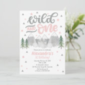 Girl Wild One 1st Birthday Invitation (Debout devant)