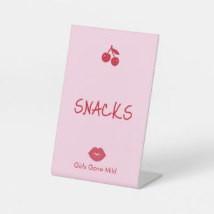 Girls Gone Mild Roze en Kersenrode Bachelorette Reclamebord Met Voetstuk
