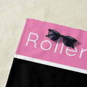 Girls Roller Derby Serviette de plage personnalisé (En situation)