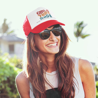 Girl's Trip 2024 kleuren en tekst Trucker Pet