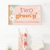 Girl's twee Groovy Retro Daisies 2e verjaardag Spandoek (Insitu)
