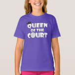 Girls Volleyball Queen of the Court Funny T-shirt<br><div class="desc">Le T-shirt Girls Volleyball Queen of the Court Funny : Un t-shirt super mignon pour les filles qui dirigent le terrain de volley. Plusieurs couleurs de t-shirts à choisir, vous pouvez choisir votre couleur préférée ou en trouver une qui correspond aux couleurs de votre école ou de votre équipe. Faites...</div>