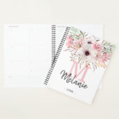 Girly Blush Roze Monogram Bloemen 2024 Planner (Display)