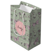 Girly Blush Roze & Sage Zoete Kleine Critter Naam Medium Cadeauzakje (Voorkant Gekanteld)