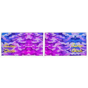 Girly Camouflage Pinks/Blues Monogram in Geel Kussensloop