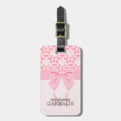 Girly Elegant Pink Damask Wrap Bow Personalized Bagagelabel (Voorkant verticaal)