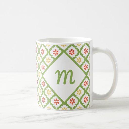 Girly Green Quatrefoil Cute Daisies en Monogram Koffiemok (Rechts)