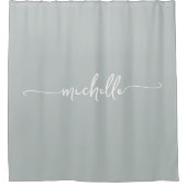 Girly Minimale Sage Groene Monogram Naam Kalligraf Douchegordijn (Voorkant)