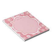 Girly Monogram Cute Pink Daisy Flowers met naam Notitieblok (Schuin)
