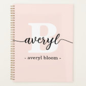 Girly Monogram Kalligrafie Initiaal Naam Blush Pin Planner (Voorkant)