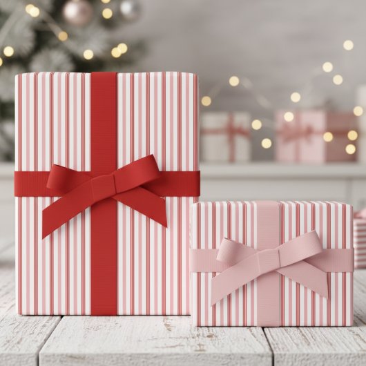 Girly Pink and Red Candy Cane Pinstripe Pattern Cadeaupapier