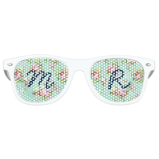 Girly roze groene rozen bloemmotief monogram retro zonnebril (Voorkant)