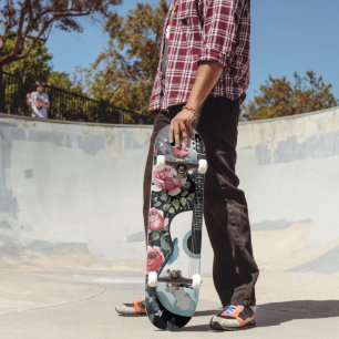 Gitaar en Rozen Waterverf Skateboard