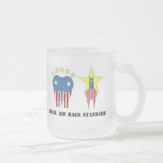 GIVRÉ DOUBLE TASSE DE CAFÉ GIVRÉE D'AIRBAGS PAR NORME (Droit)