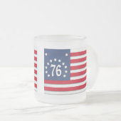Givré Tasse de drapeau de Bennington (Devant droit)