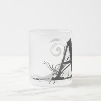 Givré Tasse décorée d'un monogramme de "A" -