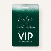 Glam Emerald Sweet 16 Invitation Carte VIP Badge (Devant)