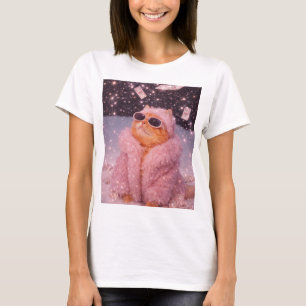 Glam Money Kat in Roze Bontjas en Zonnebril T-shirt