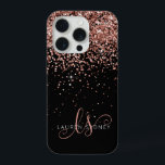 Glam Rose Gold Parties scintillant Élégant Monogra<br><div class="desc">Glam Rose Gold Parties scintillant coque iphone monogramme élégant. Personnalisez facilement ce design branché de boîtier de téléphone chic avec une élégante parties scintillant brillante d'or rose sur un arrière - plan noir. Le design comprend votre monogramme manuscrit avec de jolis tourbillons et nom.</div>
