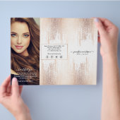 Glam Script Rose Goud Confetti Regen Tri-Fold Flyer (Hand)