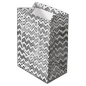Glam Silver White Zigzag Stripes Medium Cadeauzakje (Achterkant Gekanteld)