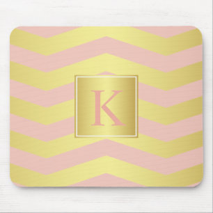 Glamor Pink en Gold Chevrons met monogram Muismat