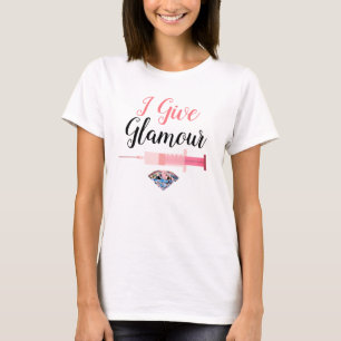 Glamoureus heeft een schattig medisch t-shirt