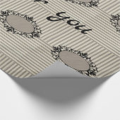 Glanzend oprapppapier Beige Stripe Black Cadeaupapier (Hoek)