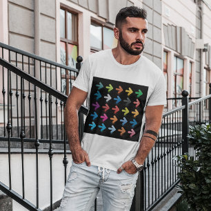 Glanzende Pijlenset Levendige Richtingaanduidingen T-shirt