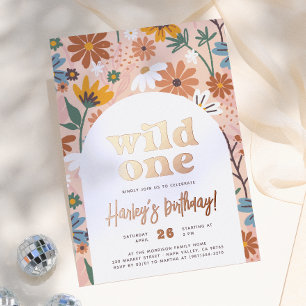 Glanzende Wilde Eén Retro Wildflower 1e Verjaardag Folie Uitnodiging