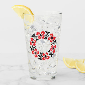 Glas met Oekraïens ontwerp