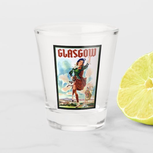 Glasgow Scottisn Girl Dancing with Bagpiper Shot Glas (Voorkant)