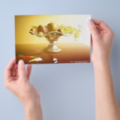 Glasmand met vruchten en vlinder flyer (Hand)