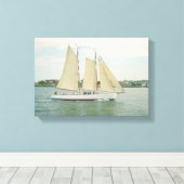 Glijden in Full Sail Canvas Wand Hanging Afdruk (Insitu (Houten vloer))
